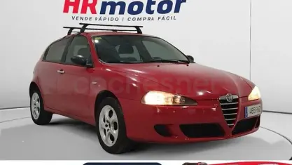 Usado Alfa Romeo 147 Distinctive 120 CV (88 kW) 2007 Rojo Utilitario