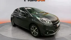 Usado 2017 Peugeot 208 Allure Utilitario | 7190 € (Buen precio)