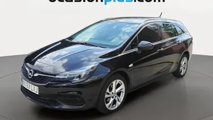 Usado Opel Astra GS Line 131 CV (96 kW) 2022 Negro Utilitario