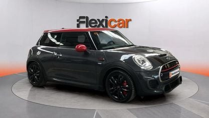 Begagnad Mini John Cooper Works 231 HK (169 kW) 2018 Svart Halvkombi