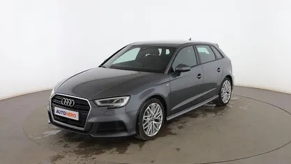 Gris Usado 2018 Audi A3 Sportback Sport Utilitario | 20.099 € (Precio justo)