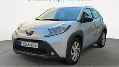 Gris Usado 2024 Toyota Aygo Play Utilitario | 14.091 € (Precio justo)
