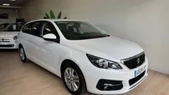 Blanco Usado 2020 Peugeot 308 Active Familiar | 12.990 € (Precio justo)