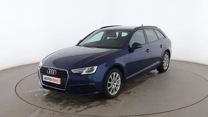 Usado Audi A4 Advanced 190 CV (139 kW) 2018 Azul Familiar