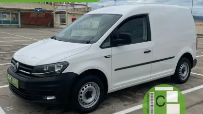 Usado VW Caddy 102 CV (75 kW) 2020 Blanco Monovolumen