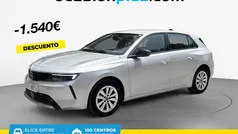 Gris / plata Usado 2023 Opel Astra Edition Berlina | 16.650 € (Buen precio)