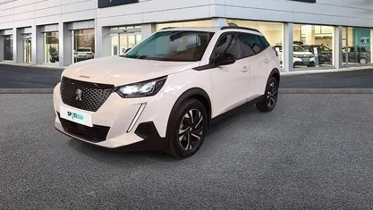 Blanco Usado 2022 Peugeot 2008 Allure SUV | 18.450 € (Precio justo)