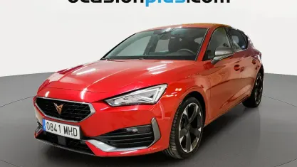 Usado Cupra Leon 150 HP (110 kW) 2023 Vermelho Citadino