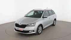 Gris Usado 2021 Skoda Fabia Ambition Familiar | 11.399 € (Precio justo)
