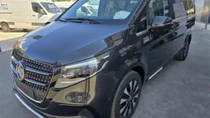 Usado 2025 Mercedes V220 Avantgarde Monovolumen | 78.900 €