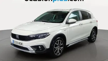 Usado Fiat Tipo Cross 131 CV (96 kW) 2023 Blanco SUV