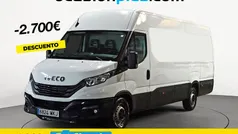 Blanco Usado 2023 Iveco Daily Berlina | 29.700 € (Precio justo)