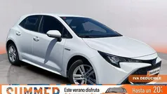 Blanco Usado 2021 Toyota Corolla Business Edition Berlina | 18.490 € (Precio justo)
