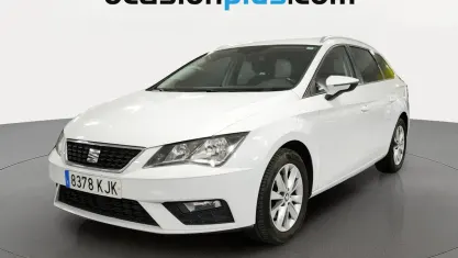 Usado Seat Leon Style 115 CV (84 kW) 2018 Blanco Monovolumen