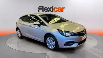 Usado Opel Astra Ultimate 145 CV (106 kW) 2020 Gris Berlina