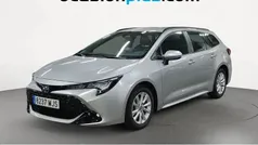 Gris plata Usado 2023 Toyota Corolla Active Monovolumen | 23.410 € (Precio justo)