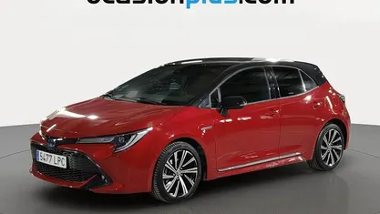 Käytetty Toyota Corolla Style 122 HP (89 kW) 2021 Punainen Viistoperä