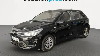 Käytetty Kia Rio 84 HP (61 kW) 2022 Musta Viistoperä