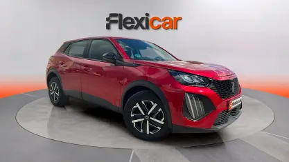 Usado Peugeot 2008 Active 101 CV (74 kW) 2023 Rojo SUV
