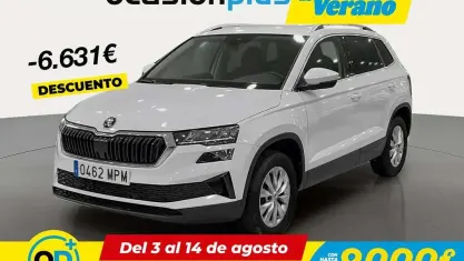 Usado Skoda Karoq Selection 116 CV (85 kW) 2024 Blanco SUV