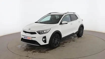Usado 2020 Kia Stonic SUV | 14.499 € (Precio justo)