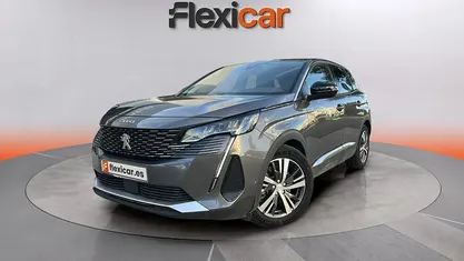 Usado Peugeot 3008 Allure 226 CV (166 kW) 2022 Gris SUV