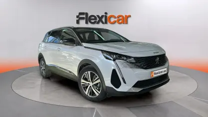 Usado Peugeot 5008 GT 130 CV (95 kW) 2022 Blanco SUV