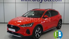 Rojo Usado 2025 Ford Focus ST-Line Berlina | 23.990 € (Buen precio)