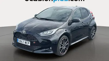 Usado Toyota Yaris Hybrid Sport 116 CV (85 kW) 2022 Negro Utilitario
