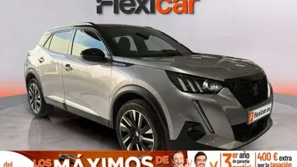 Usado Peugeot 2008 Allure 131 CV (96 kW) 2021 Gris SUV