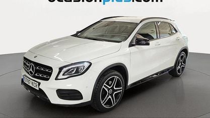 Usado Mercedes GLA220 AMG line 177 CV (130 kW) 2017 Blanco SUV