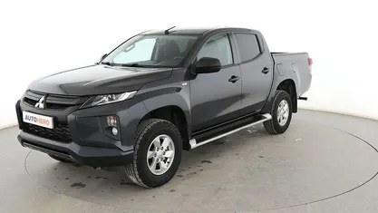 Usado Mitsubishi L200 150 CV (110 kW) 2021 Gris Recogida