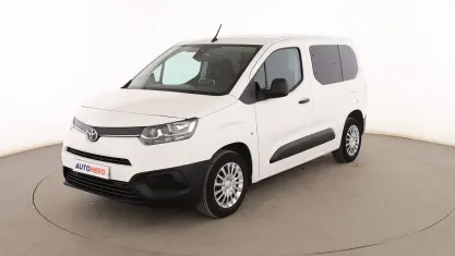 Usado Toyota Proace Verso Active 131 CV (96 kW) 2022 Blanco Familiar