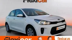 Usado 2017 Kia Rio Berlina | 9790 € (Precio justo)