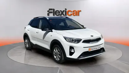 Usado Kia Stonic 101 CV (74 kW) 2018 Blanco SUV