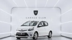 Blanco Usado 2013 Toyota Aygo City Utilitario | 5899 € (Precio justo)