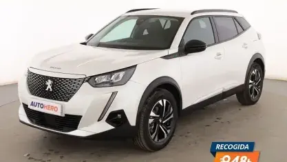 Usado Peugeot e-2008 Allure 100 kW (136 CV) 2022 Blanco SUV