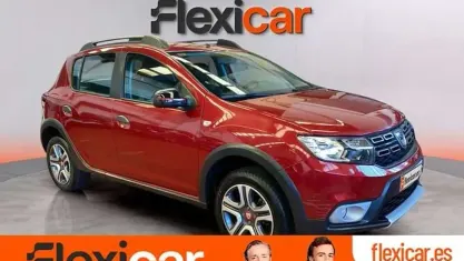 Usado Dacia Sandero 90 CV (66 kW) 2019 Rojo Berlina