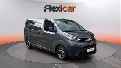 Usado Toyota Proace Advance 120 CV (88 kW) 2022 Gris Monovolumen