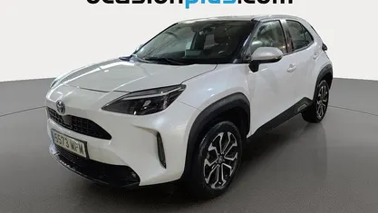 Usado 2024 Toyota Yaris Cross Active SUV | 21.773 € (Precio justo)