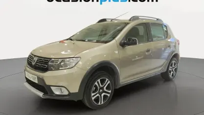 Usado Dacia Sandero 90 CV (66 kW) 2018 Gris Utilitario