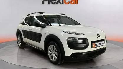 Usado Citroën C4 Feel 82 CV (60 kW) 2015 Blanco Berlina