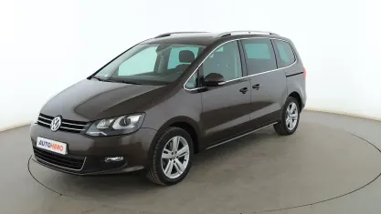 Usado VW Sharan Advance 150 CV (110 kW) 2020 Marrón Monovolumen