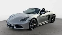 Gris plata Usado 2017 Porsche 718 Boxster S Descapotable | 58.319 €