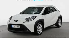 Blanco Usado 2022 Toyota Aygo Play Utilitario | 13.628 € (Precio justo)