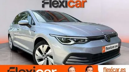 Usado VW Golf VIII Style 150 CV (110 kW) 2020 Gris Berlina