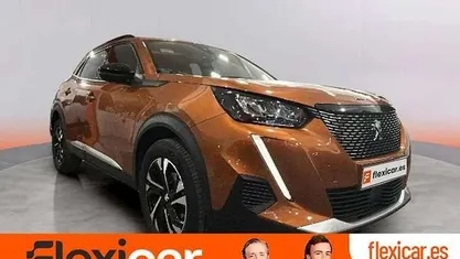 Occasion Peugeot 2008 Allure 101 ch (74 kW) 2023 Orange SUV