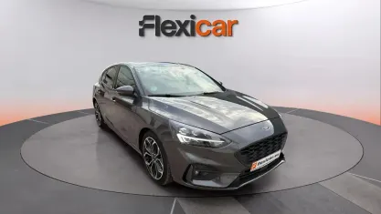 Usado Ford Focus Active 125 CV (91 kW) 2020 Gris Berlina