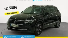 Negro Usado 2022 VW Tiguan Life SUV | 27.390 € (Precio justo)