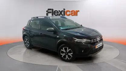Usado Dacia Sandero Essentiel 91 CV (66 kW) 2023 Gris Berlina